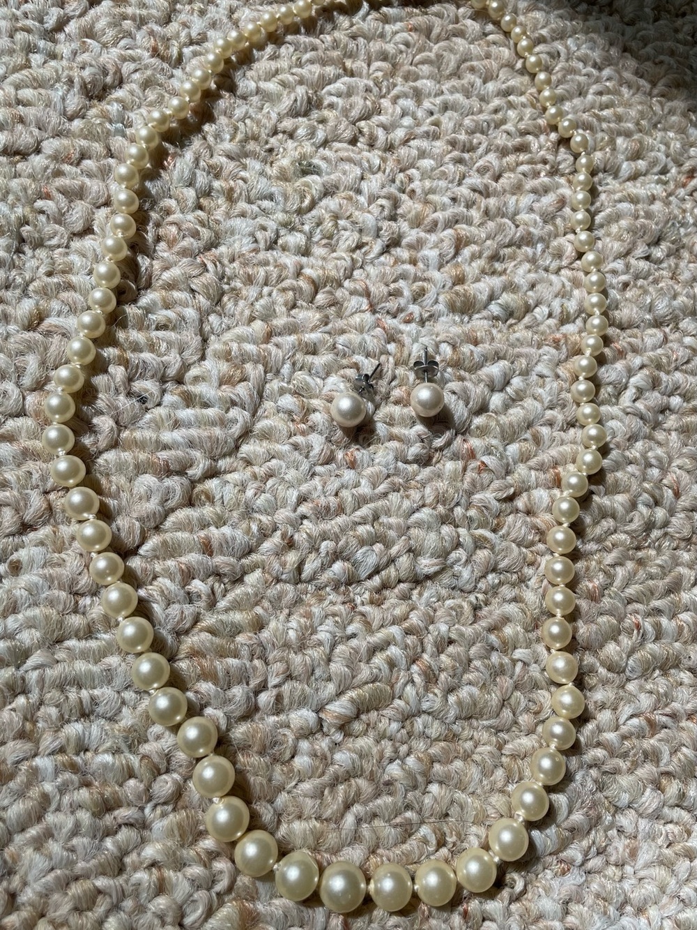 Classic Pearl Necklace and Stud Earrings Set - Cream Pearls